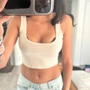 Unknown brand --beige tanktop size small